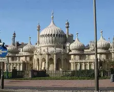 爱游戏APP-布莱顿迎全明星赛关键赛；关键时刻篮板制胜；悬念犹存；团队化学反应显著的简单介绍