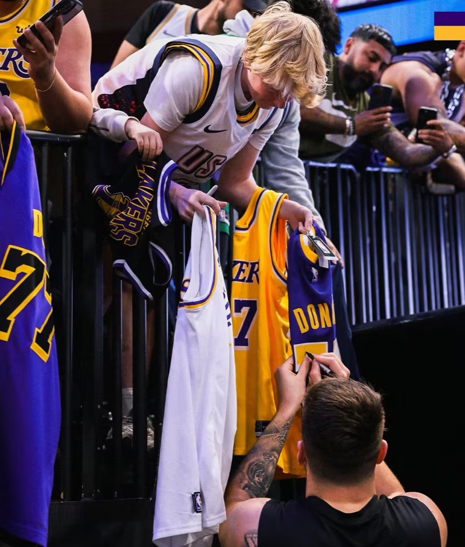 爱游戏官网-丹佛掘金发布备战花絮，赛后防线松动，欧冠任务艰巨，球队文化再被提及的简单介绍